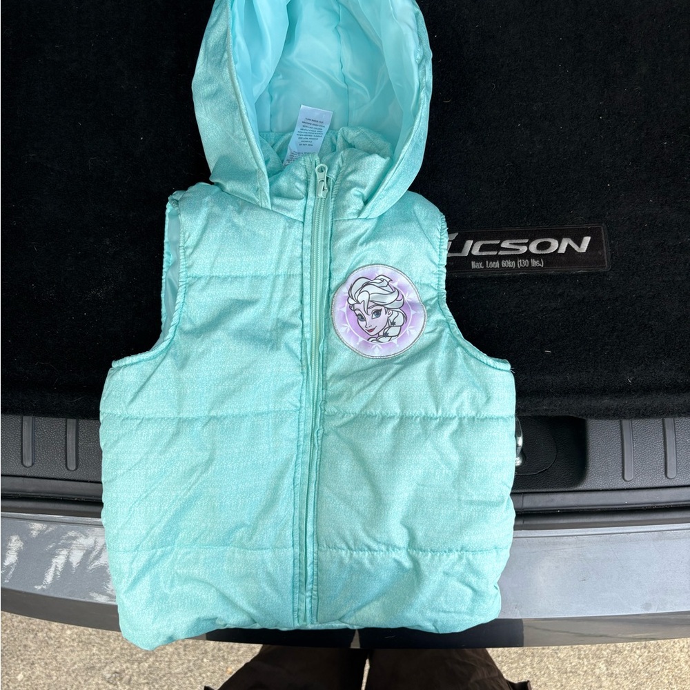 Kids frozen puffer vest